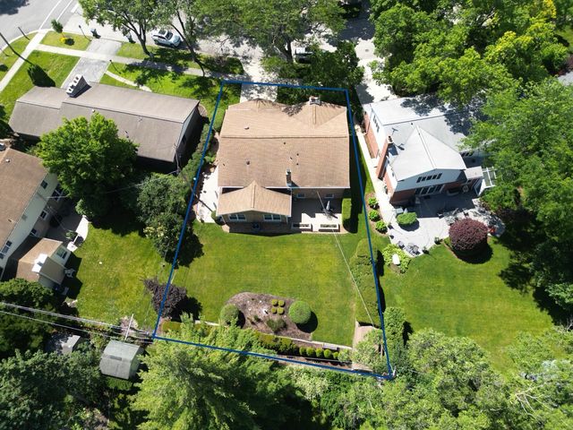 1012 Bonita Drive, Park Ridge, IL 60068