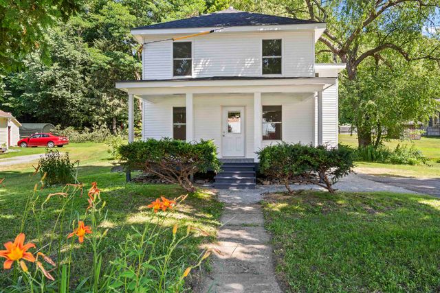 15 Sunset Avenue, Milton, VT 05468