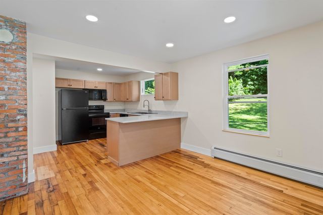 15 Sunset Avenue, Milton, VT 05468