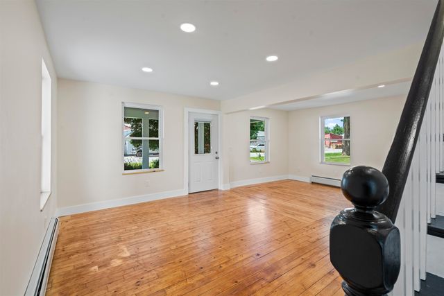 15 Sunset Avenue, Milton, VT 05468