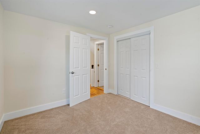 15 Sunset Avenue, Milton, VT 05468