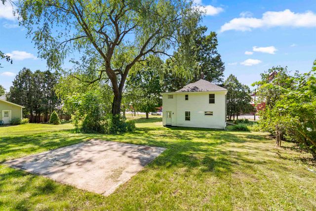 15 Sunset Avenue, Milton, VT 05468