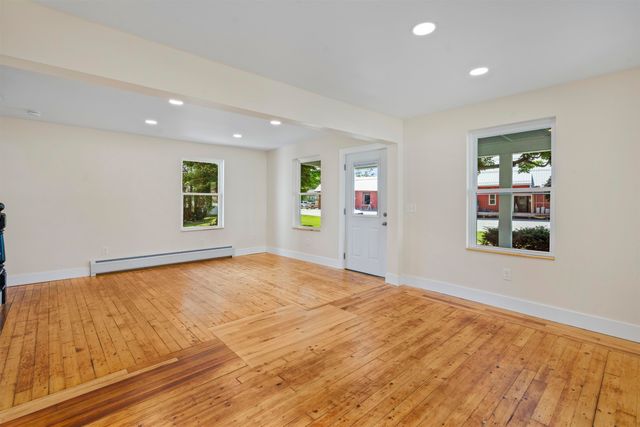 15 Sunset Avenue, Milton, VT 05468