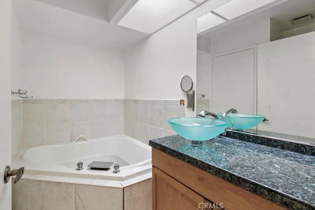 5543 Avenida Sosiega W A, Laguna Woods, CA 92637