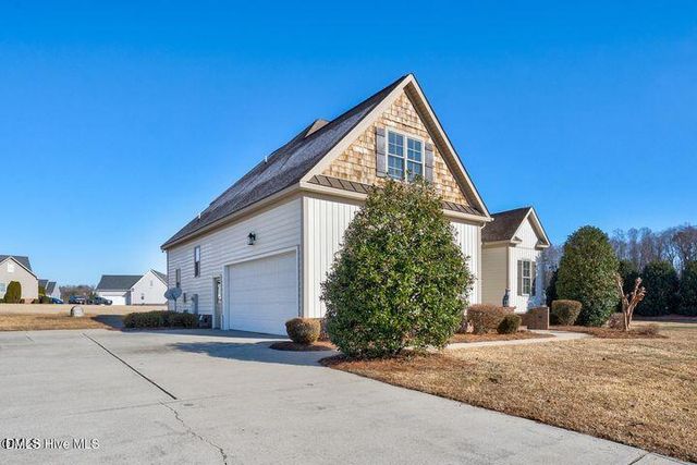 1030 Red Oak Hills Road, Nashville, NC 27856