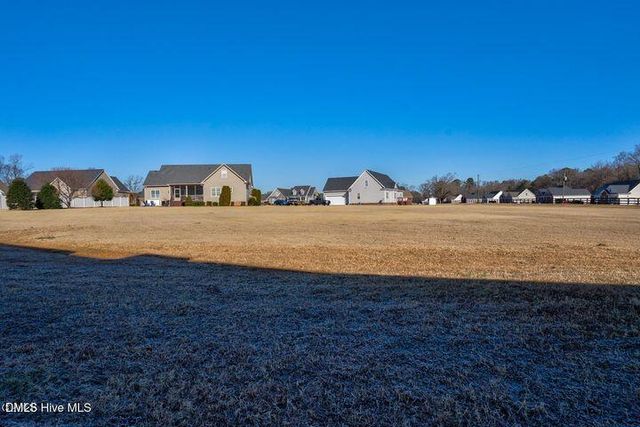 1030 Red Oak Hills Road, Nashville, NC 27856