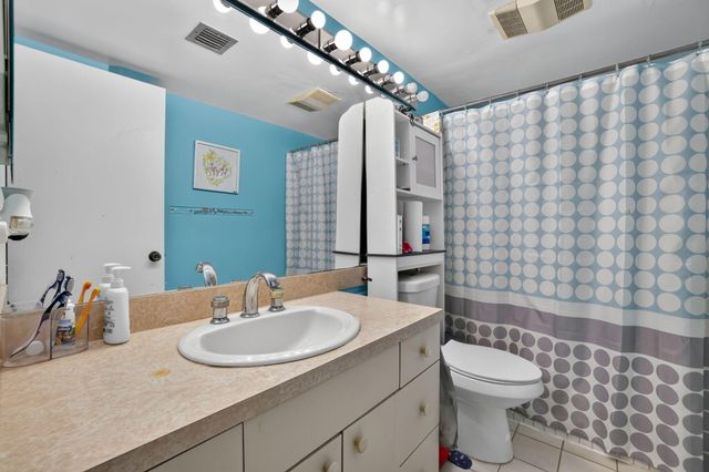 890 N Federal Highway 202, Lantana, FL 33462