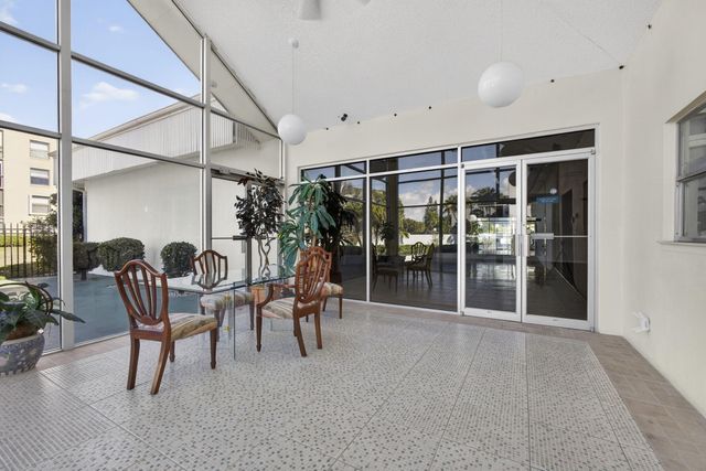 890 N Federal Highway 202, Lantana, FL 33462