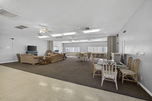 890 N Federal Highway 202, Lantana, FL 33462