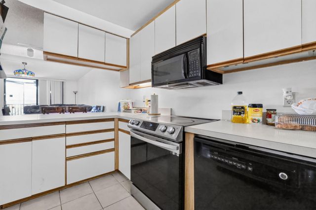 890 N Federal Highway 202, Lantana, FL 33462