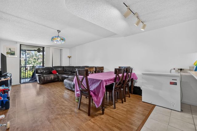 890 N Federal Highway 202, Lantana, FL 33462