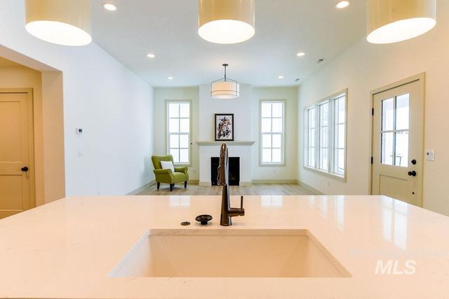 1580 Picotee Circle Wisteria, Moscow, ID 83843
