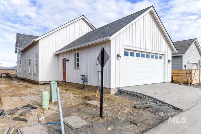 1580 Picotee Circle Wisteria, Moscow, ID 83843