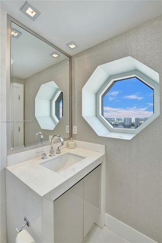 17875 Collins Ave 3201, Sunny Isles Beach, FL 33160