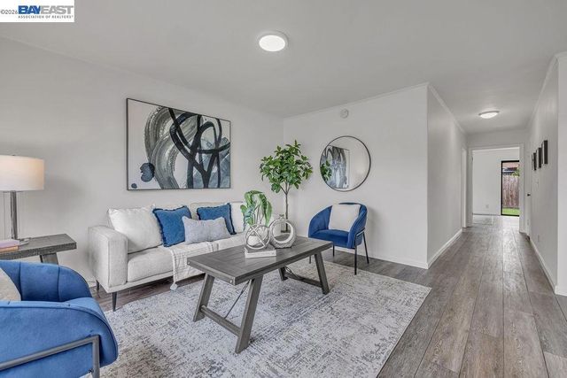 172 Hunter Ave, Oakland, CA 94603