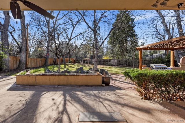 2541 S Monaco Parkway, Denver, CO 80222