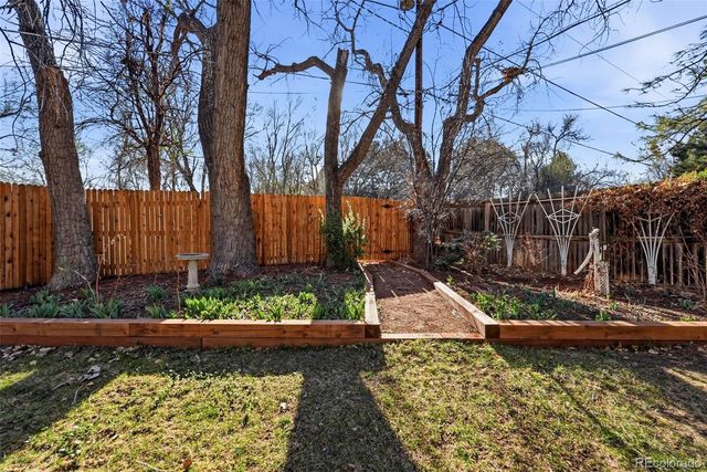 2541 S Monaco Parkway, Denver, CO 80222