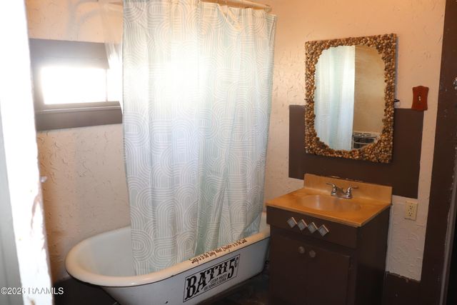 419 Louisiana Avenue, Opelousas, LA 70570