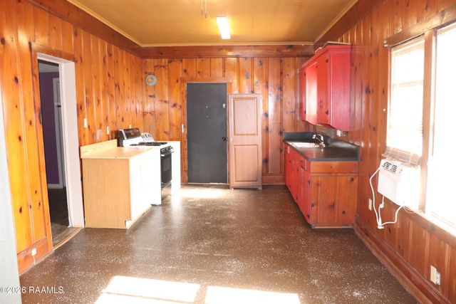 419 Louisiana Avenue, Opelousas, LA 70570