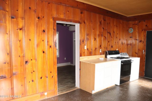 419 Louisiana Avenue, Opelousas, LA 70570