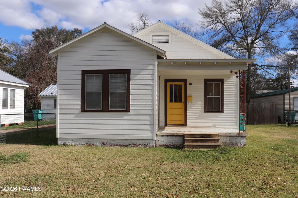 419 Louisiana Avenue, Opelousas, LA 70570