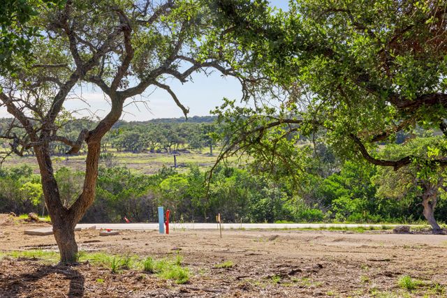 16 Shanandoah CIR, Wimberley, TX 78676