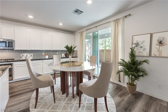10770 Searchers Avenue, Las Vegas, NV 89129