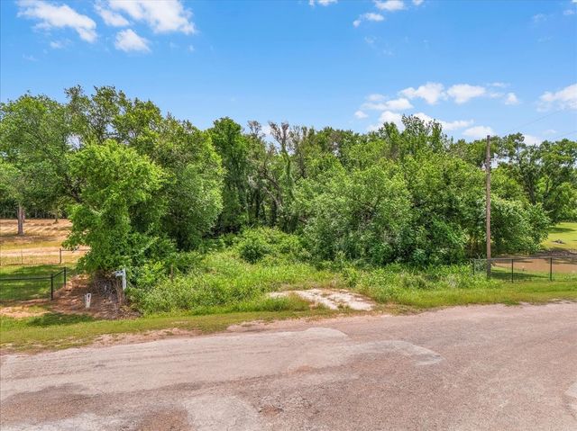 840 Quail Park Lane, Cleburne, TX 76031