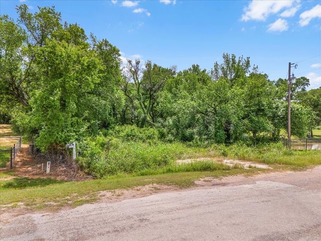 840 Quail Park Lane, Cleburne, TX 76031