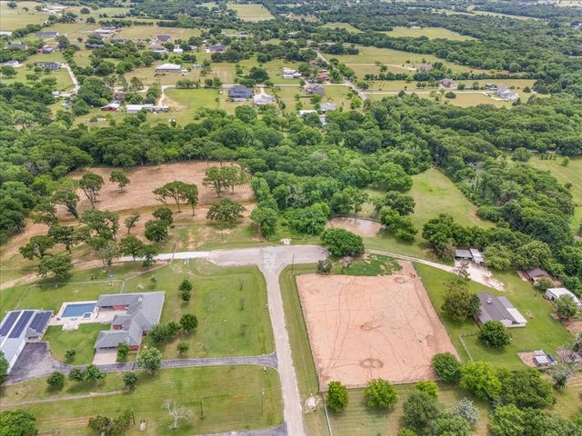 840 Quail Park Lane, Cleburne, TX 76031
