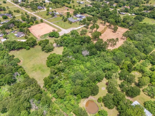 840 Quail Park Lane, Cleburne, TX 76031