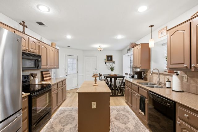 106 Brandon Lane, Forney, TX 75126