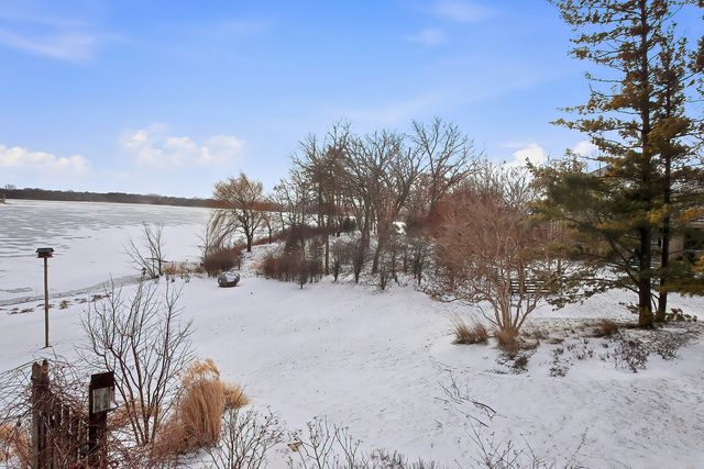 720 South Street, Barrington, IL 60010