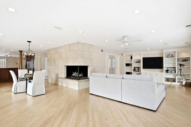 720 South Street, Barrington, IL 60010