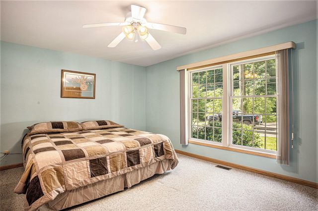 15891 Lakeview Drive, Buchanan Twp, MI 49107
