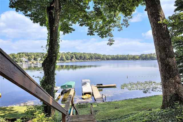 15891 Lakeview Drive, Buchanan Twp, MI 49107