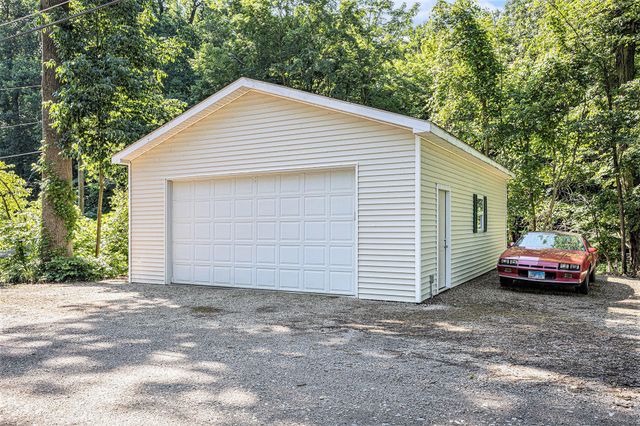 15891 Lakeview Drive, Buchanan Twp, MI 49107