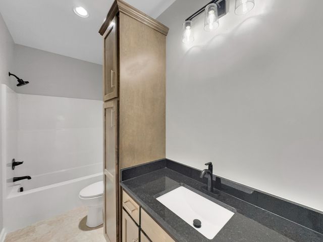 319 Lauren Ln, Westmoreland, TN 37186