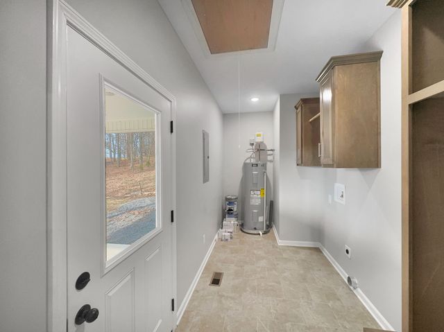 319 Lauren Ln, Westmoreland, TN 37186