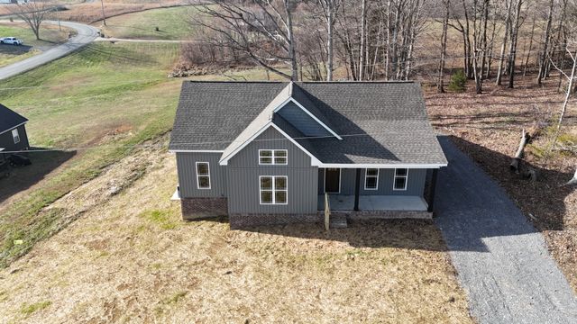 319 Lauren Ln, Westmoreland, TN 37186