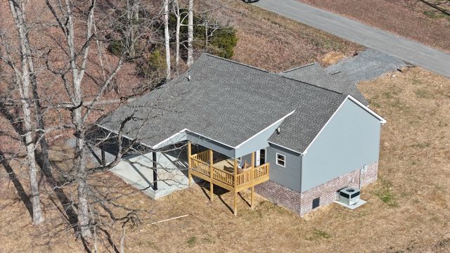 319 Lauren Ln, Westmoreland, TN 37186