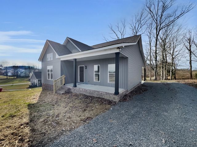 319 Lauren Ln, Westmoreland, TN 37186