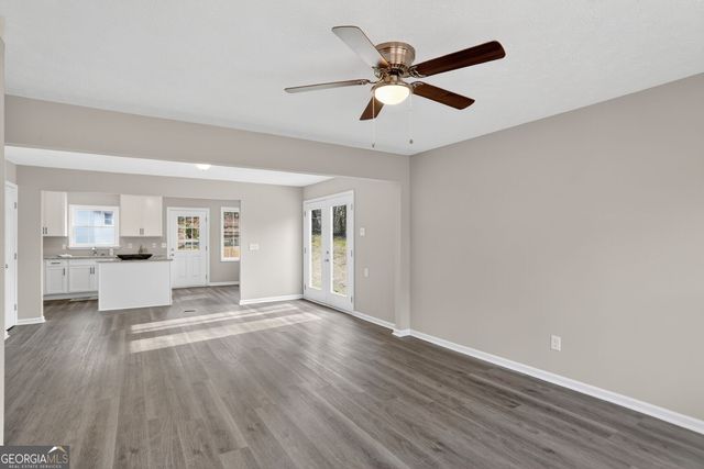 6355 Sweetbriar Drive, Mableton, GA 30126