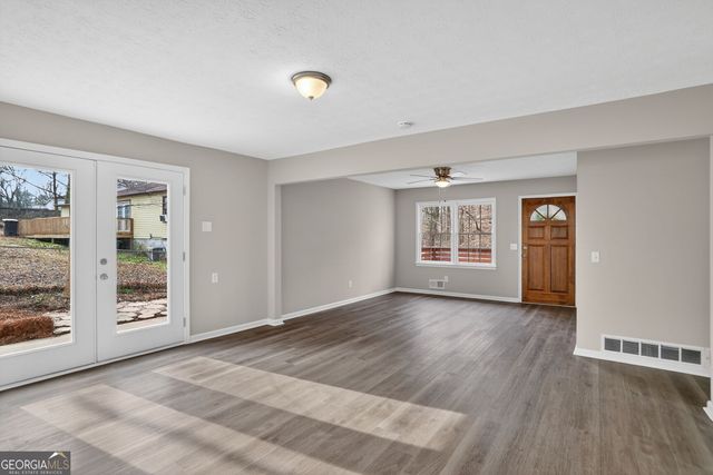 6355 Sweetbriar Drive, Mableton, GA 30126