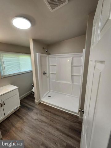 84 CARPENTER ST, Woodbury, NJ 08096