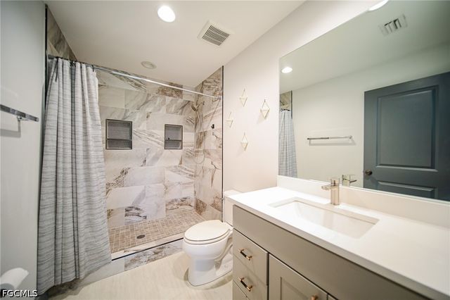 8355 Coral DR, Fort Myers, FL 33967