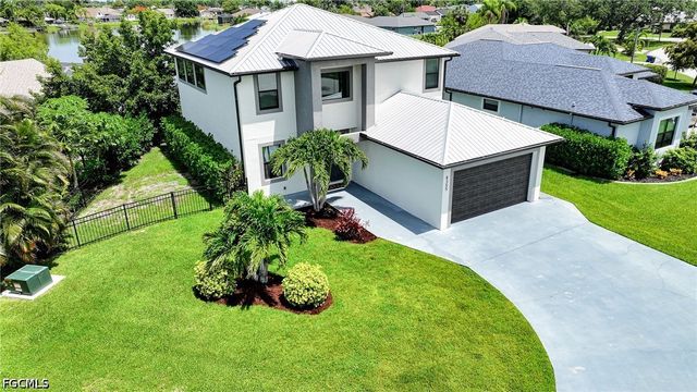8355 Coral DR, Fort Myers, FL 33967