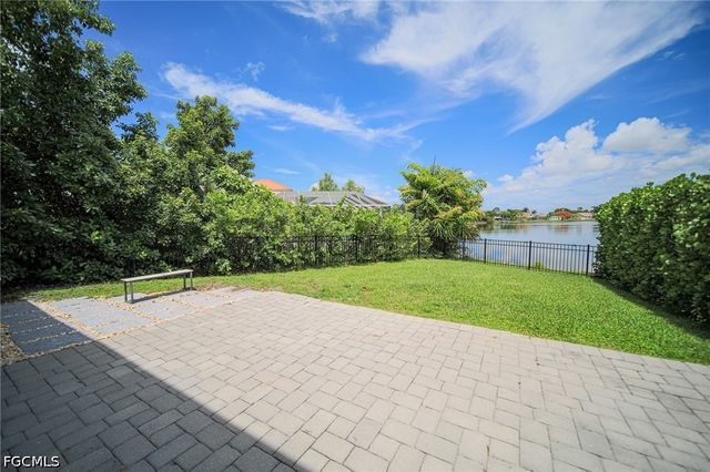 8355 Coral DR, Fort Myers, FL 33967