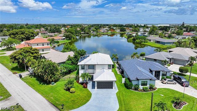8355 Coral DR, Fort Myers, FL 33967
