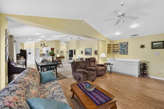 6335 SE Ames Way, Hobe Sound, FL 33455